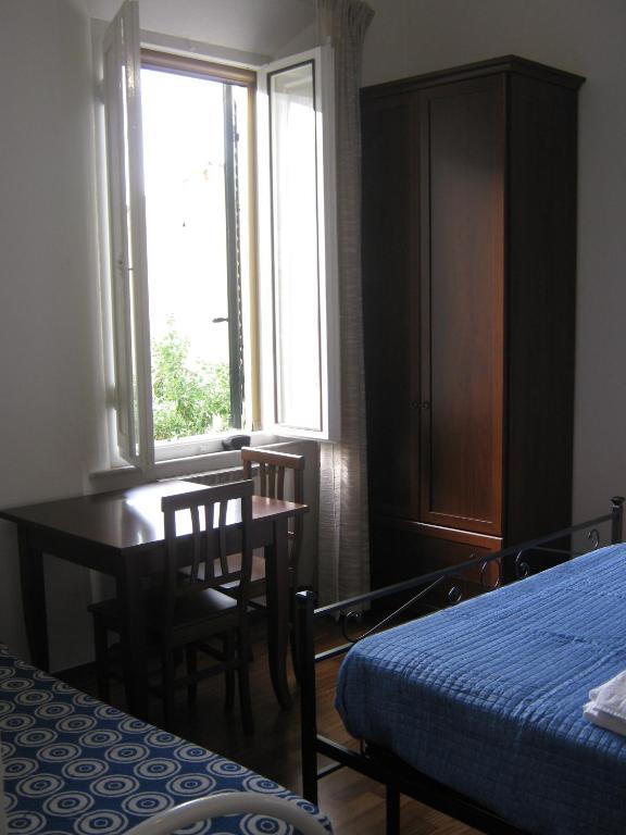 Tower's Garden Bed and Breakfast Pisa Kamer foto